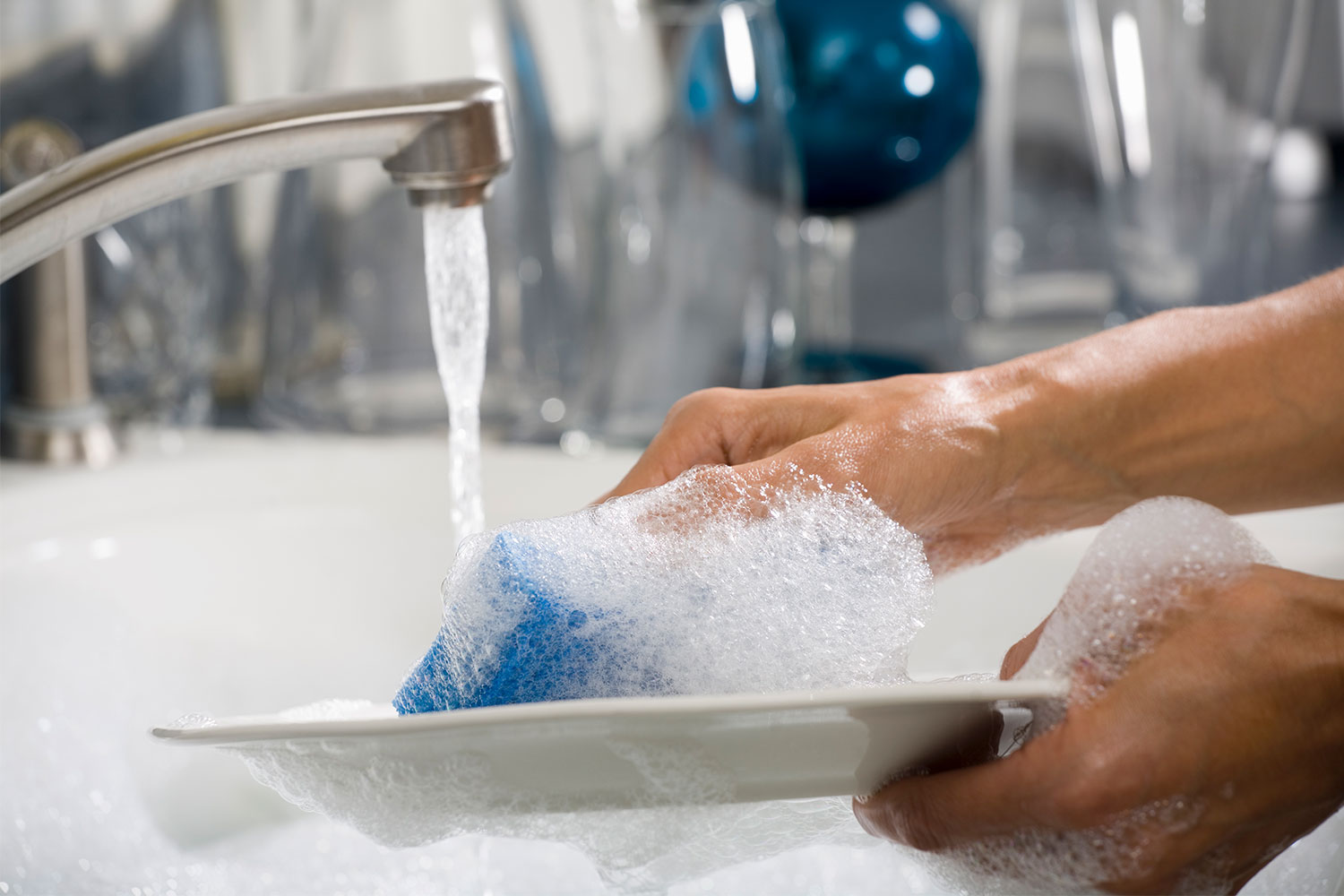 How To Wash Up The Right Way Better Homes And Gardens 