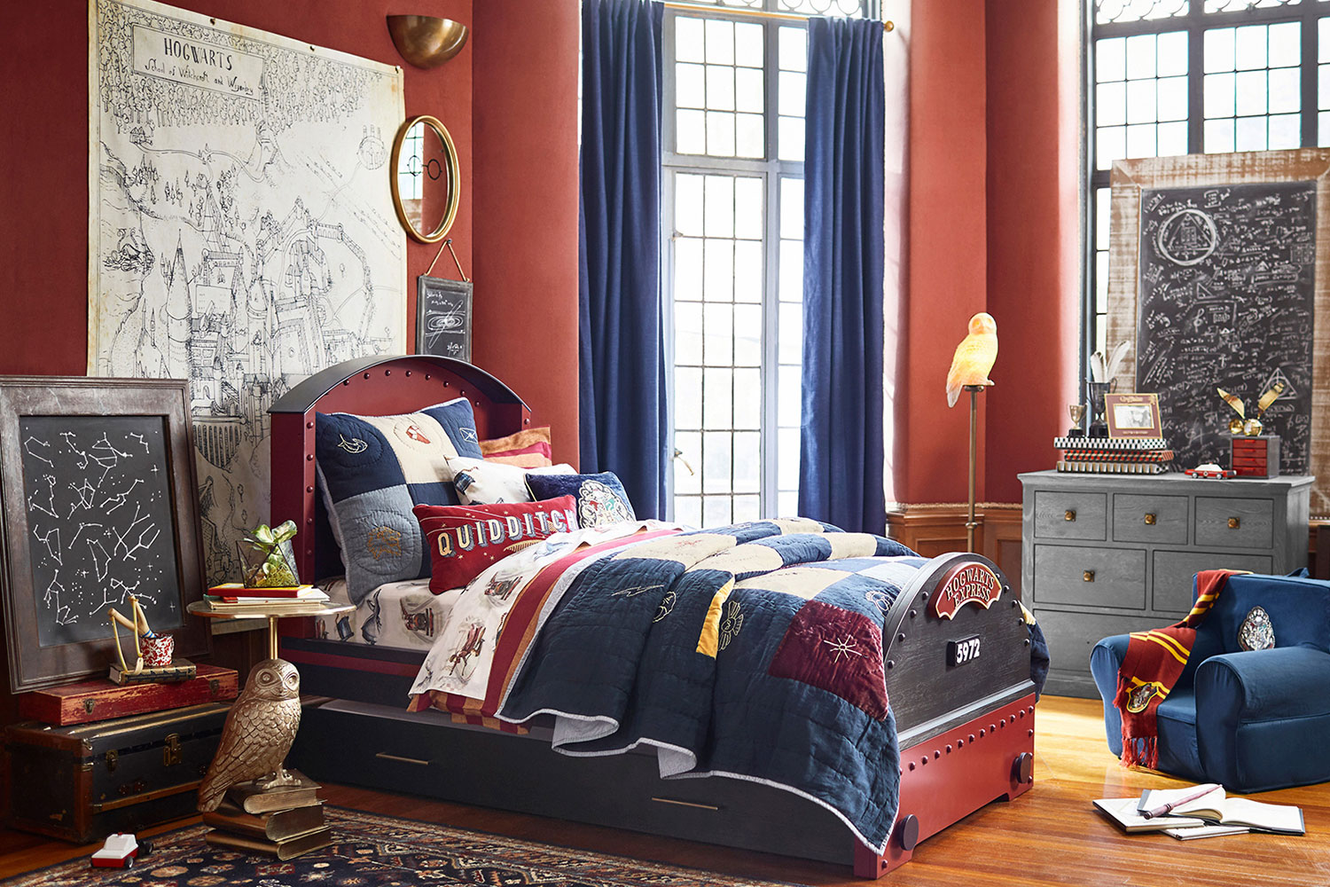 Transform your kid's room with this Harry Potter bedroom collection