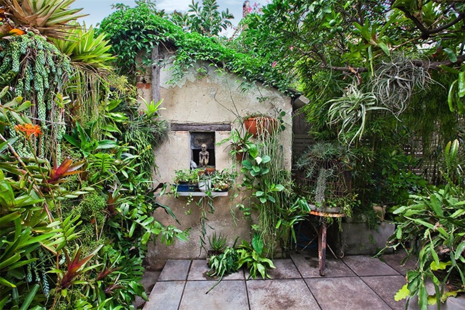 20 big ideas for small gardens   Better Homes and Gardens