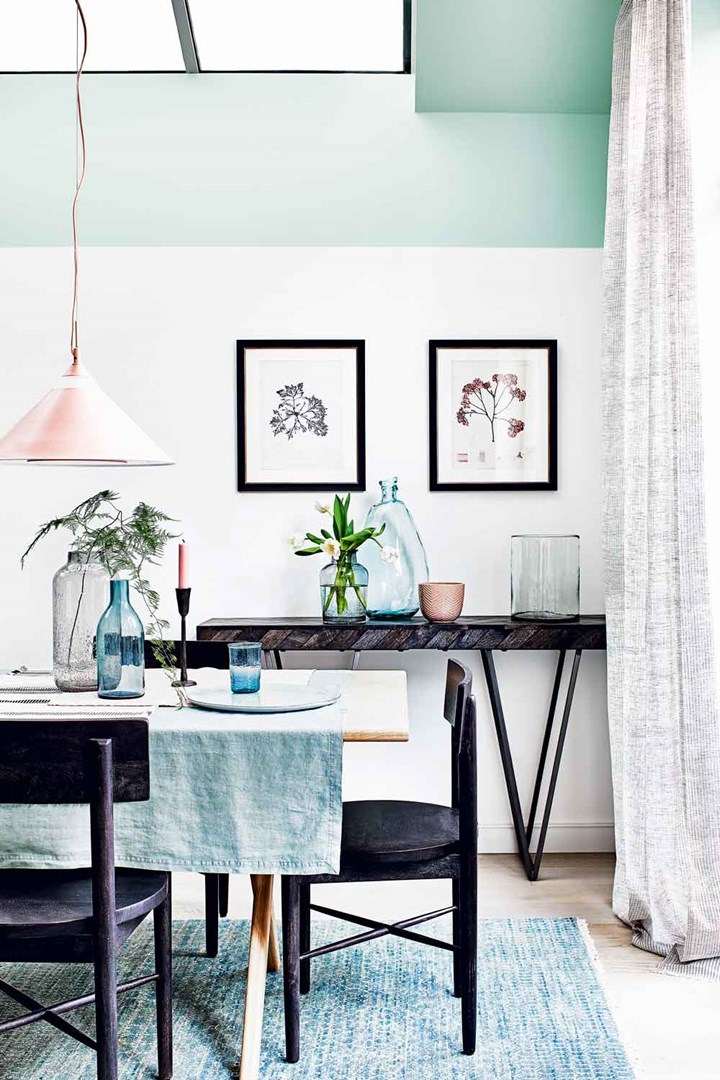 Dining room with mint and pink colour scheme