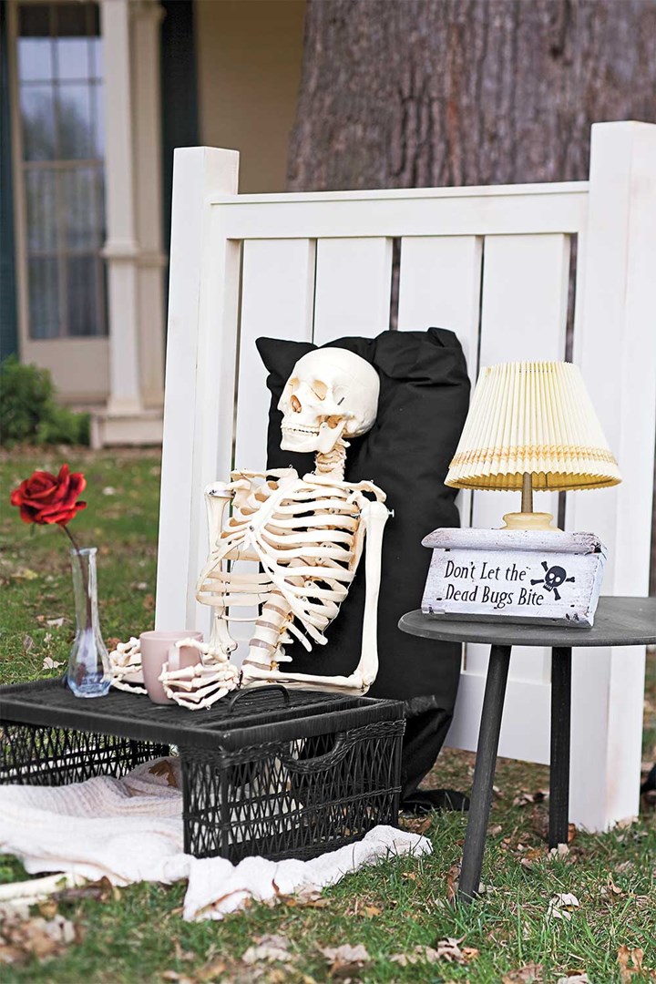Funny skeleton pose for Halloween