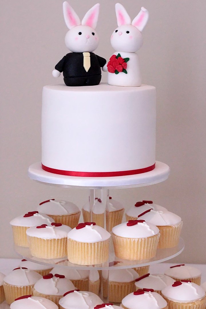 Cupcakes wedding cake