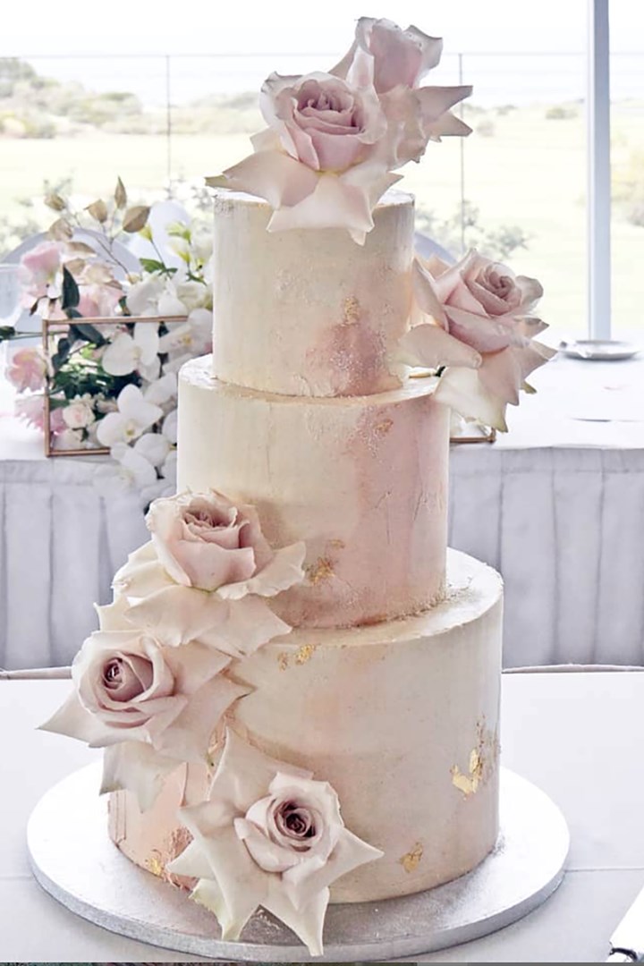 Wedding cake made from coconut and passion fruit