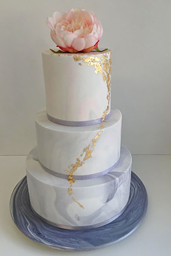 Marble effect wedding cake