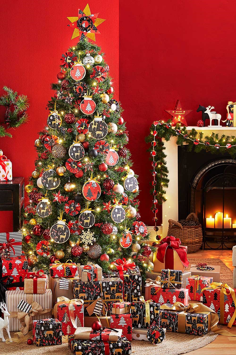9 Stunning Ways To Decorate Your Christmas Tree Better Homes And Gardens