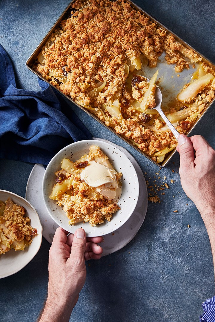 Spiced pear and date crumble