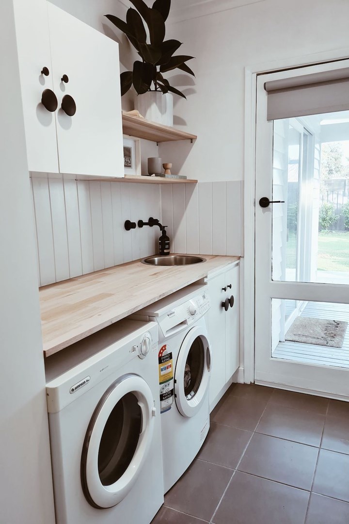 Reader Reno A Budget Laundry Makeover, Laundry Wall Cabinets Bunnings