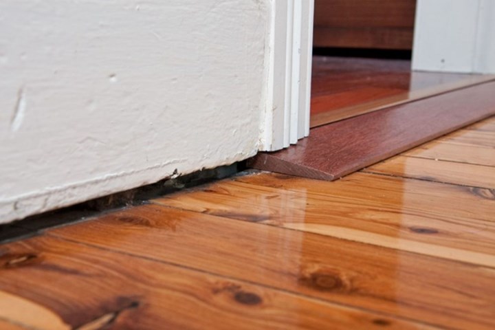 How To Fix The Gaps In Skirting Boards, Laminate Flooring Gaps Between Skirting