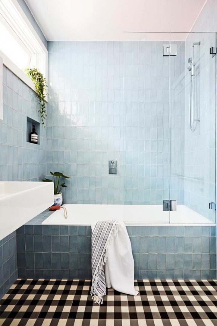 Gorgeous Shower Over Bath Ideas Better Homes And Gardens - Small Bathroom Ideas Shower Over Bath