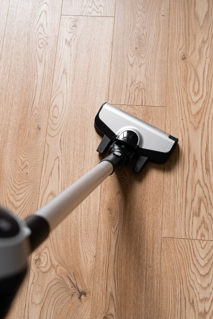Best Stick Vacuums To Under 200, Best Cordless Vacuum For Hardwood Floors Under 100