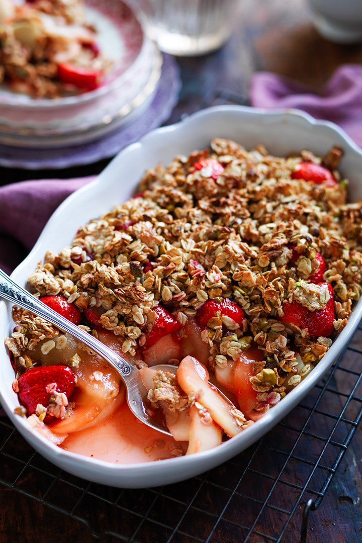 Strawberry and apple crumbs