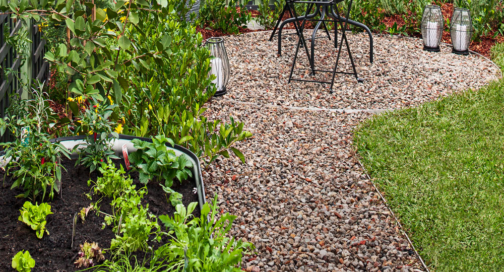 A Gravel Path, How To Make A Garden Path With Gravel
