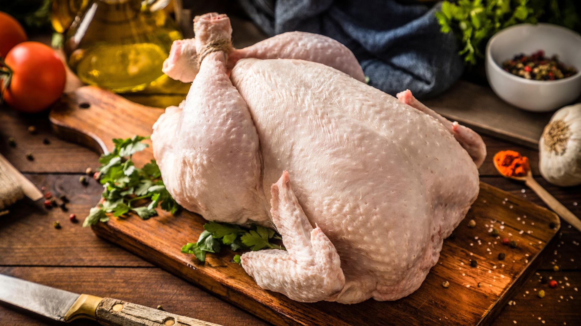 Should you wash raw chicken before cooking it?