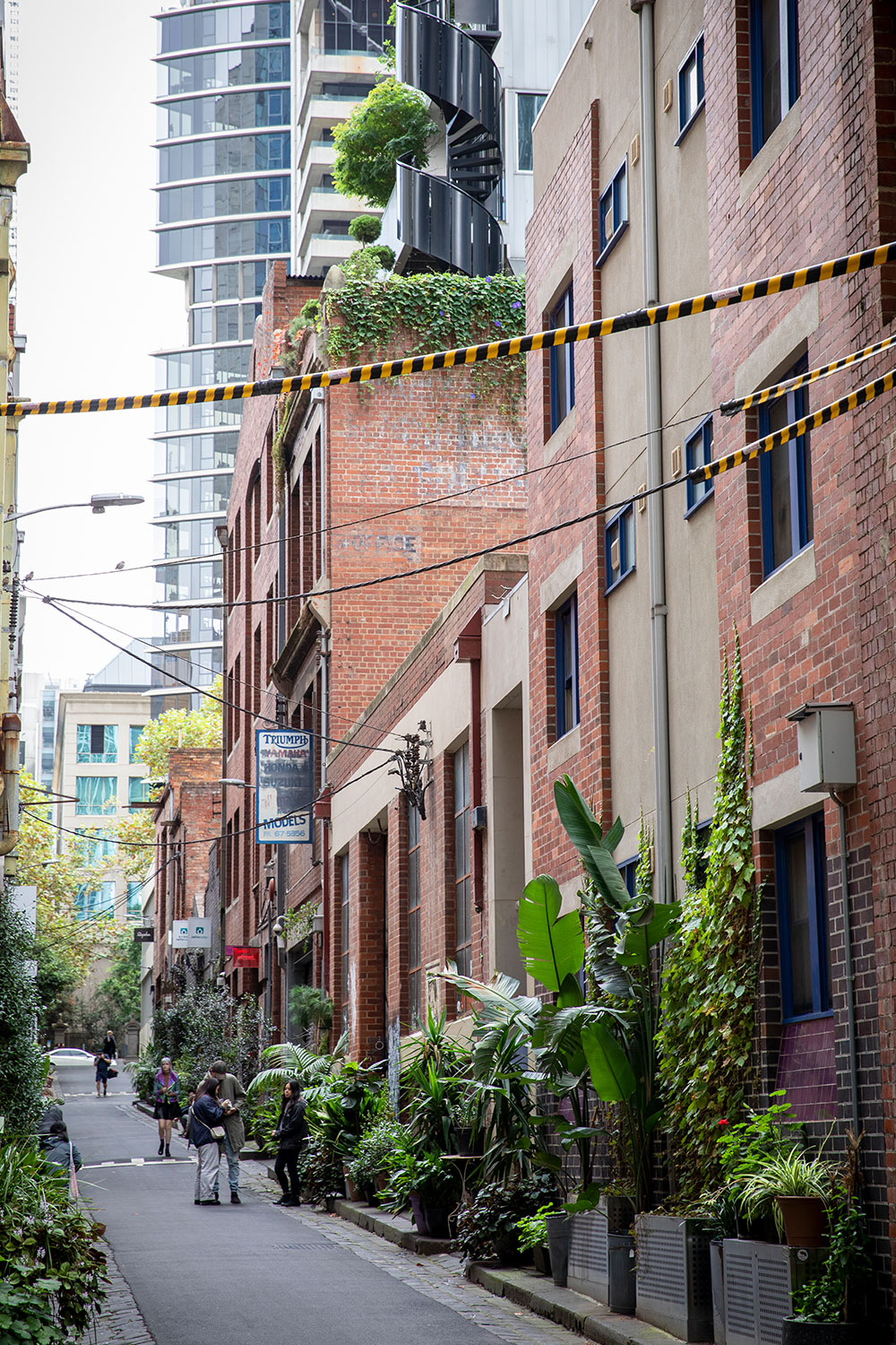 Melissa explores Melbourne’s green laneways | Better Homes and Gardens