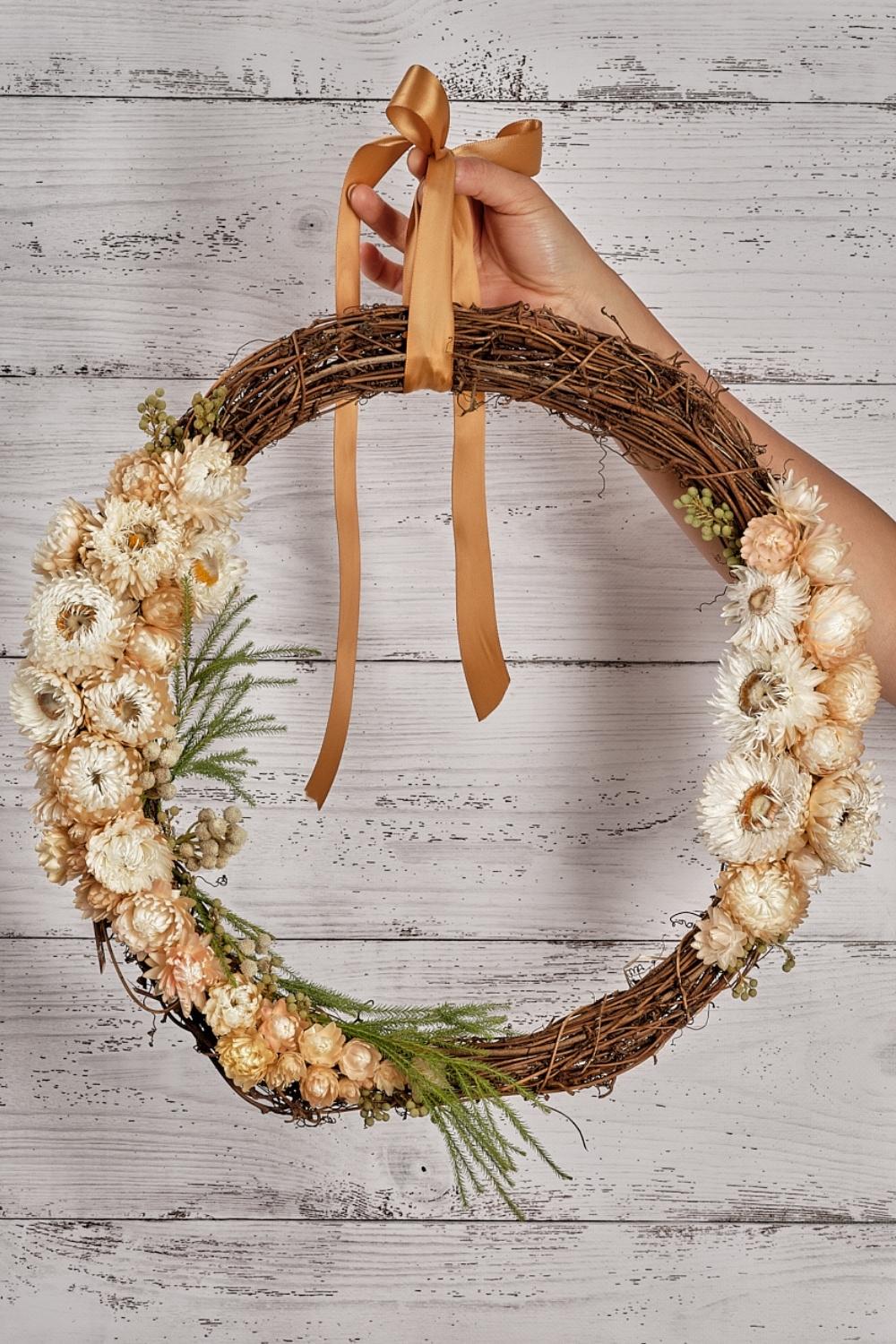 7 best fresh wreaths delivered to your door Better Homes and Gardens