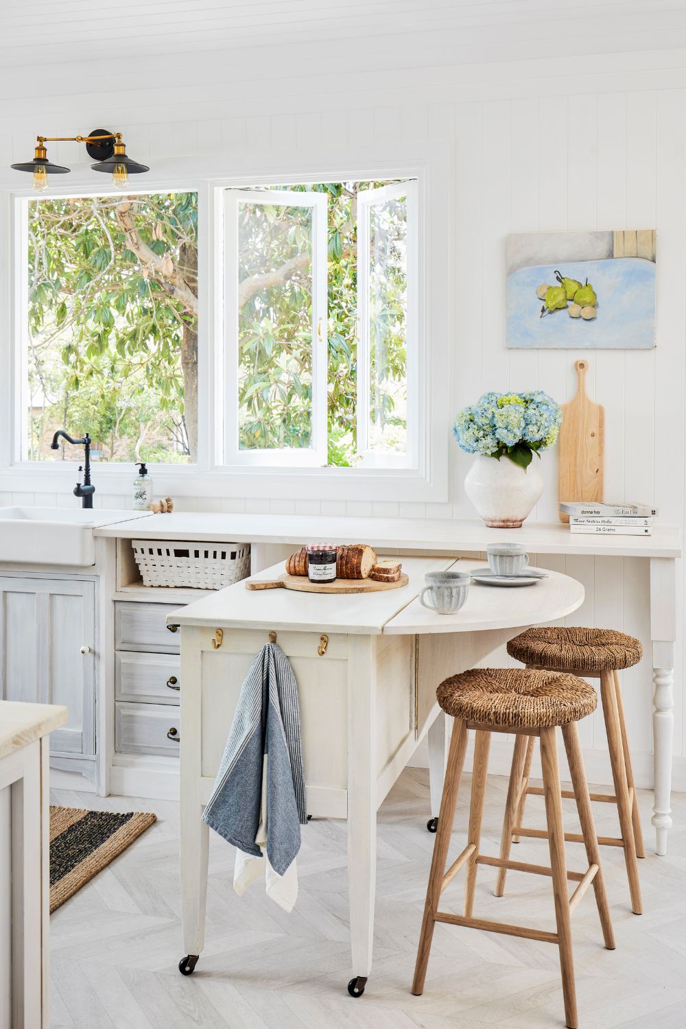 portable-breakfast-bar