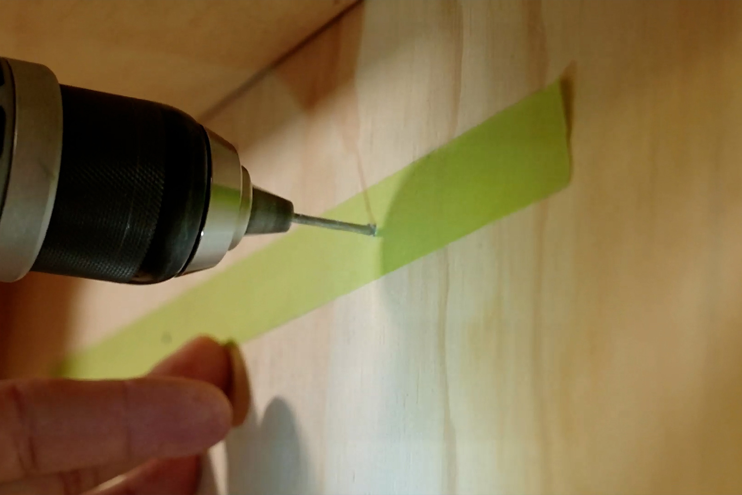 How To Use Painter's Tape | Better Homes and Gardens